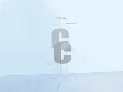 Цветарник за 11 саксии тесен                                                                                                                                                                                                                                                                                